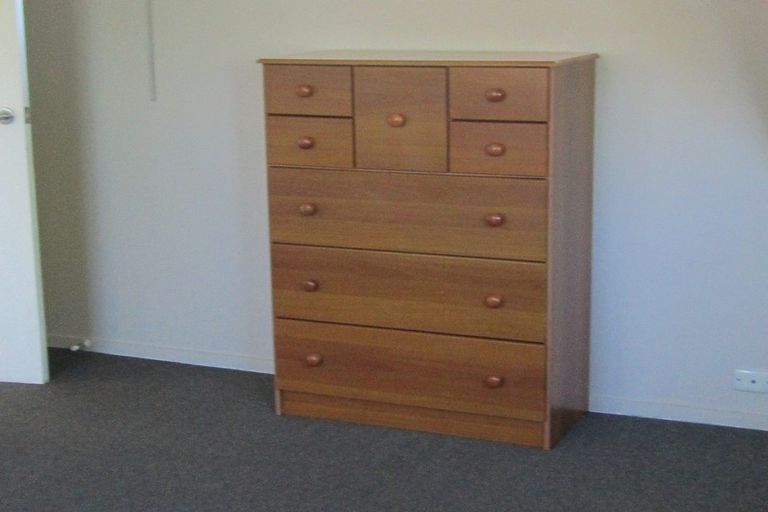 Photo of property in 11 Windy Ridge Road, Glenfield, Auckland, 0629