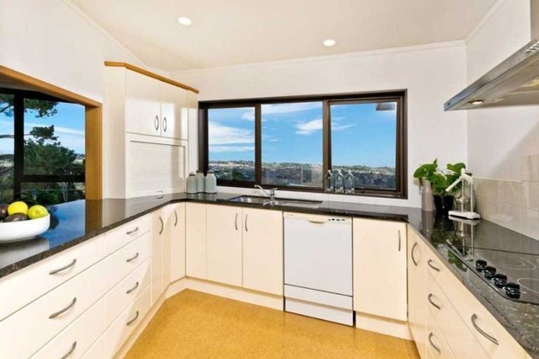 Photo of property in 291 Paremoremo Road, Paremoremo, Auckland, 0632