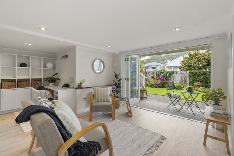 Photo of property in 1 St Leonards Road, Devonport, Auckland, 0624