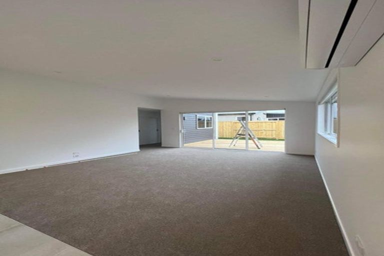 Photo of property in 16 Oioi Lane, Poike, Tauranga, 3112