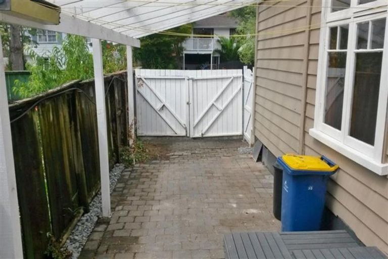 Photo of property in 55 Kamara Road, Glen Eden, Auckland, 0602