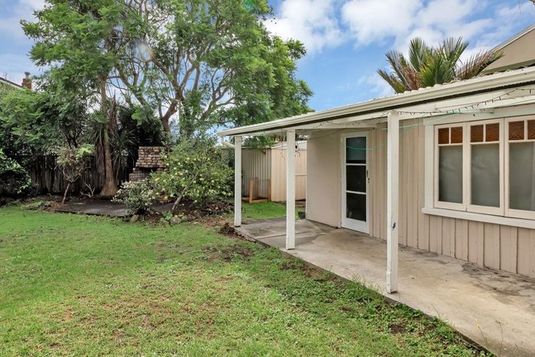 Photo of property in 8 Dinniss Avenue, Regent, Whangarei, 0112