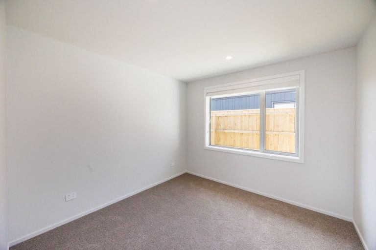 Photo of property in 68 Atlantic Drive, Fitzherbert, Palmerston North, 4410