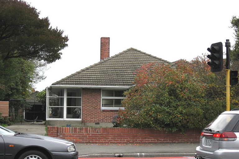 Photo of property in 104 Main North Road, Papanui, Christchurch, 8052