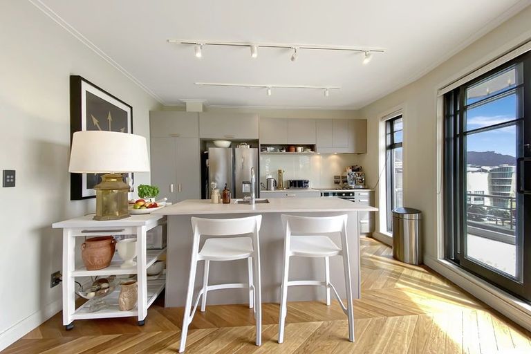 Photo of property in Chevron Suites, 701/8 Chaffers Street, Te Aro, Wellington, 6011