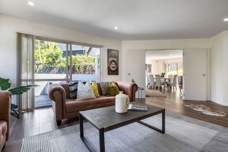 Photo of property in 24 Langana Avenue, Browns Bay, Auckland, 0630