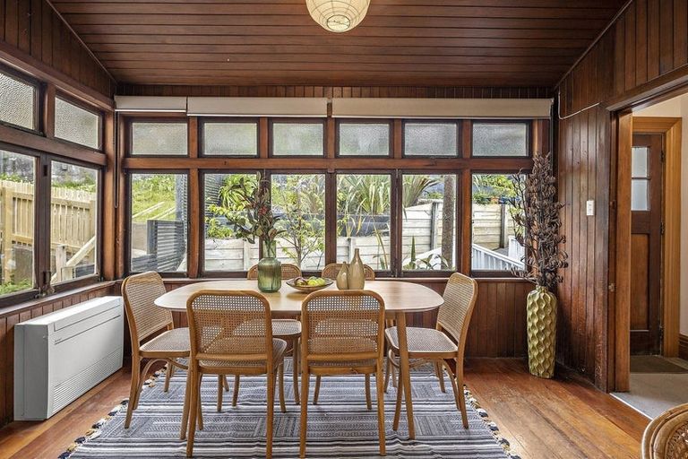 Photo of property in 20 Kenwyn Terrace, Newtown, Wellington, 6021