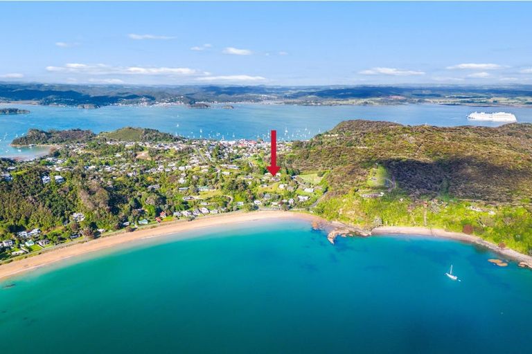 Photo of property in 41 Long Beach Road, Russell, 0202