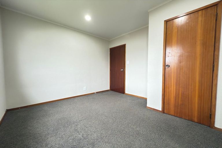 Photo of property in 418a West Coast Road, Glen Eden, Auckland, 0602