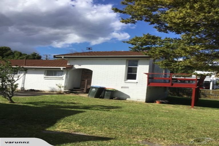 Photo of property in 2/462 Hillsborough Road, Mount Roskill, Auckland, 1041