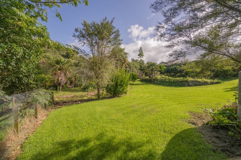 Photo of property in 1246 Whangapoua Sh25 Road, Te Rerenga, Coromandel, 3582