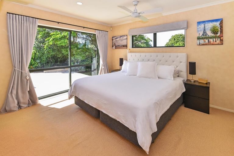 Photo of property in 28 Blackwood Drive, Wattle Downs, Auckland, 2103