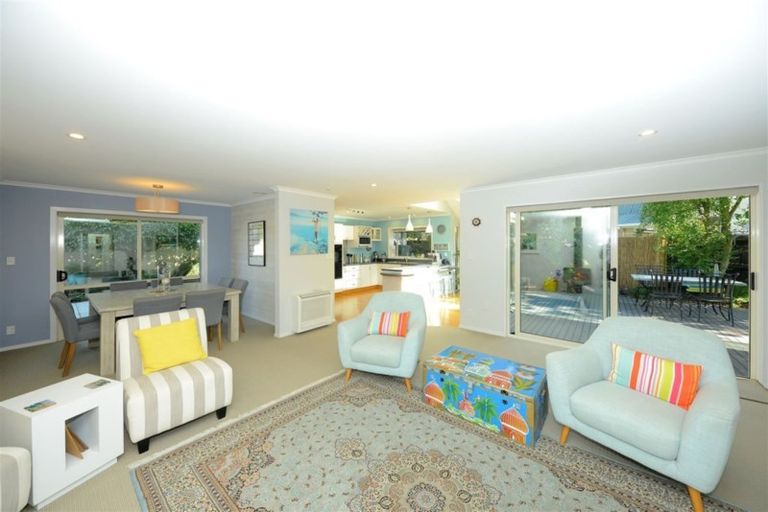 Photo of property in 12 Pasadena Place, Harewood, Christchurch, 8051