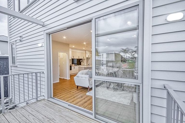 Photo of property in 23 Nephrite Lane, Henderson, Auckland, 0610