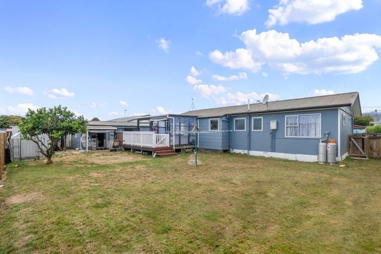 Photo of property in 30 Strathmore Avenue, Levin, 5510