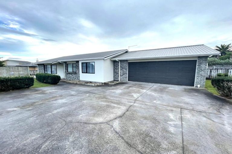 Photo of property in 4 Meade Place, Bell Block, New Plymouth, 4312