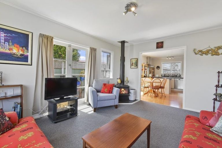 Photo of property in 2 Valentine Street, Papakura, 2110