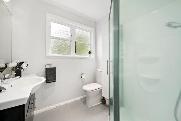 Photo of property in 104 Sidlaw Street, Strathmore Park, Wellington, 6022