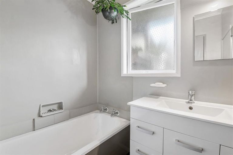 Photo of property in 1 Kiwi Street, Springfield, Rotorua, 3015