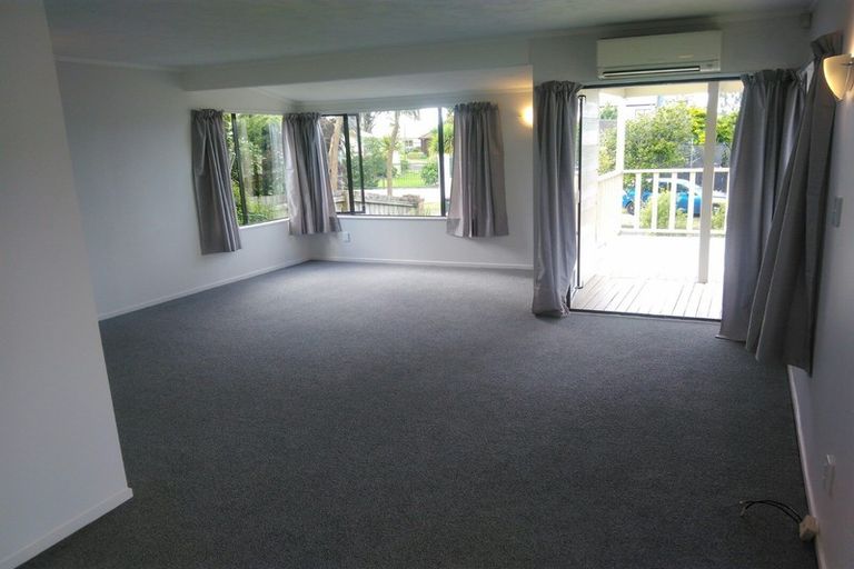 Photo of property in 4 Balmore Place, Wattle Downs, Auckland, 2103