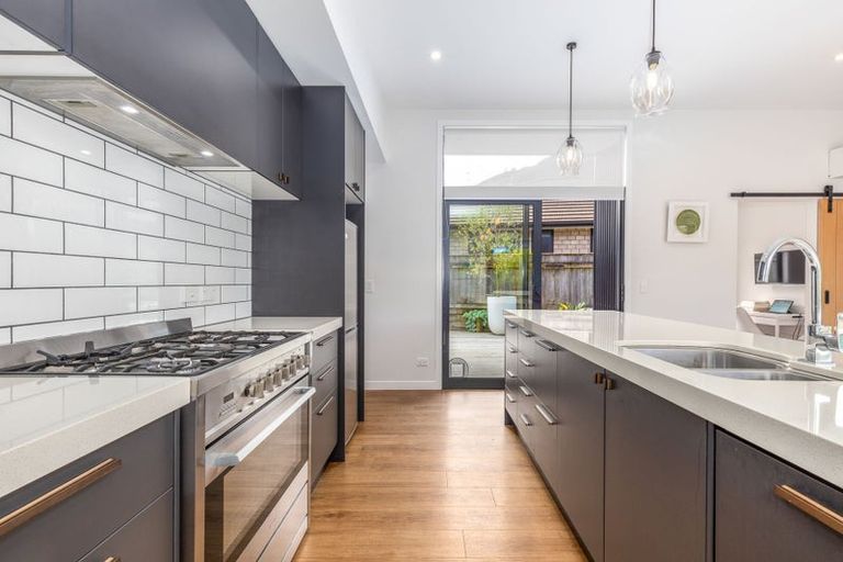 Photo of property in 9 Tauhou Place, Waikanae, 5036