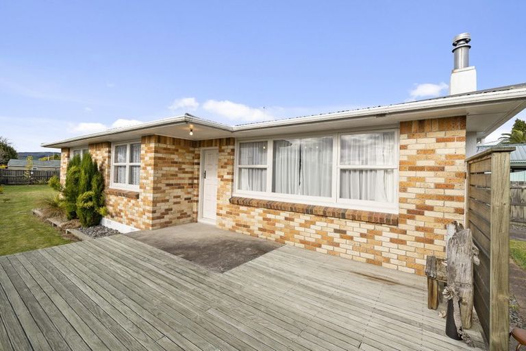 Photo of property in 15 Sunrise Avenue, Owhata, Rotorua, 3010