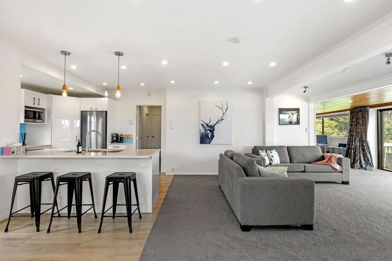 Photo of property in 8 Bay View Road, Raglan, 3225