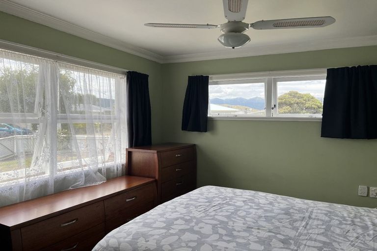 Photo of property in 11 Cobham Street, Levin, 5510