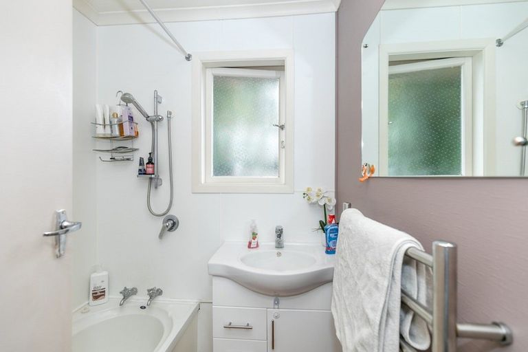 Photo of property in 8 Wanaka Place, Glenview, Hamilton, 3206