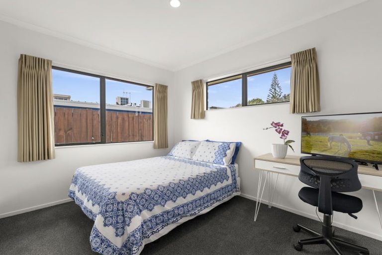 Photo of property in 19 Palm Springs Boulevard, Papamoa Beach, Papamoa, 3118