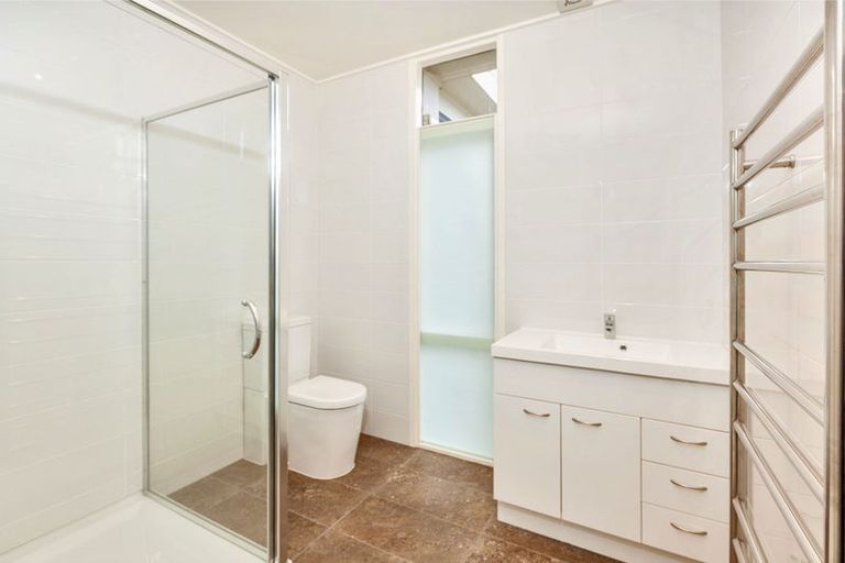 Photo of property in 15 Fordyce Avenue, Sunnyhills, Auckland, 2010