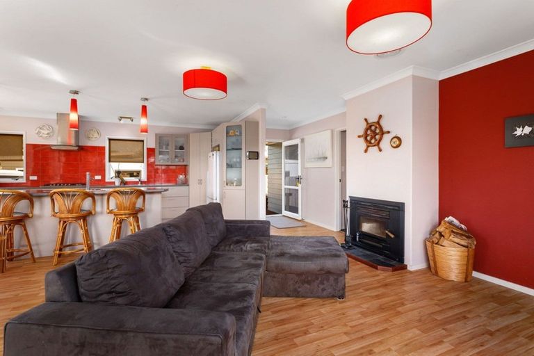 Photo of property in 15a Roretana Drive, Athenree, Katikati, 3177