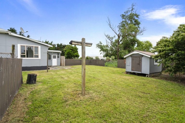 Photo of property in 9-15 Nikau Street, Tokomaru, Palmerston North, 4474