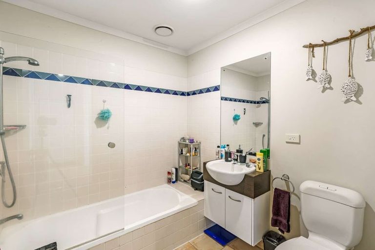 Photo of property in 18 Alverna View, Gulf Harbour, Whangaparaoa, 0930