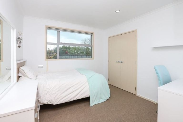 Photo of property in 106 Saint James Drive, Huntington, Hamilton, 3210