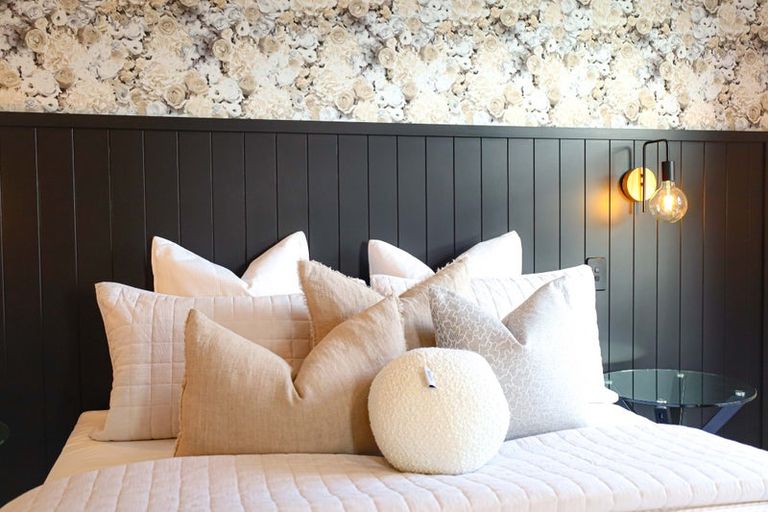 Photo of property in 92 Freedom Drive, Kelvin Grove, Palmerston North, 4470