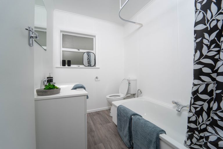 Photo of property in 64 Russell Street, Stepneyville, Nelson, 7010