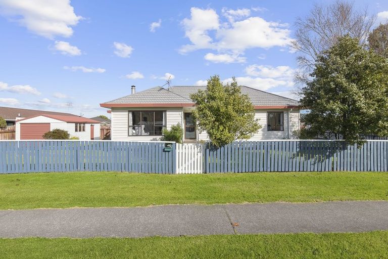 Photo of property in 64 Arawhata Road, Paraparaumu, 5032