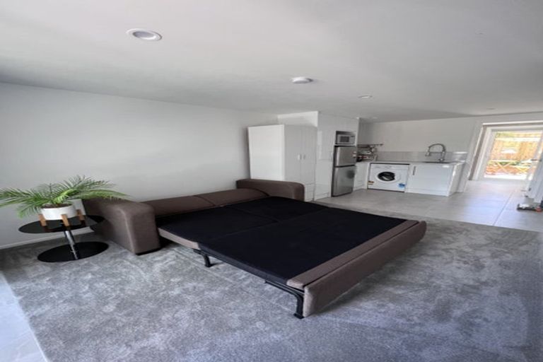 Photo of property in 1/66 Takutai Avenue, Half Moon Bay, Auckland, 2012