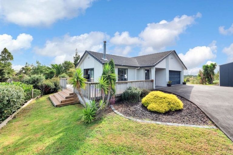 Photo of property in 118 West Road, Kaukapakapa, 0873