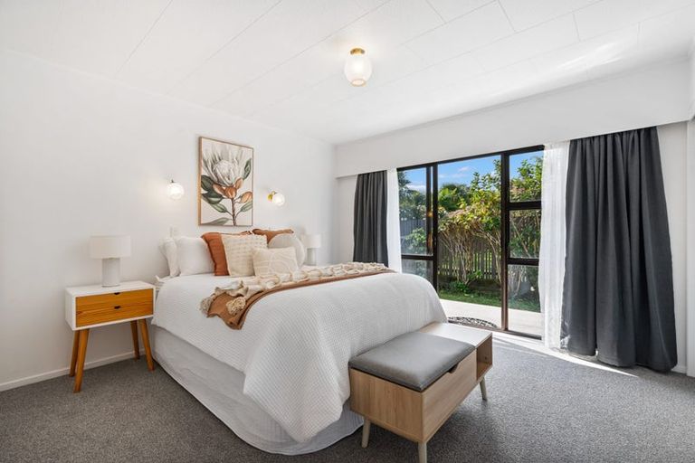 Photo of property in 43 Kamo Road, Regent, Whangarei, 0112