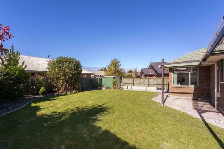 Photo of property in 21 Thistledown Place, Woolston, Christchurch, 8062