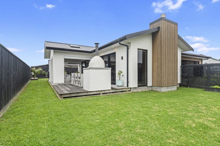 Photo of property in 9a Desmond Place, Bell Block, New Plymouth, 4312