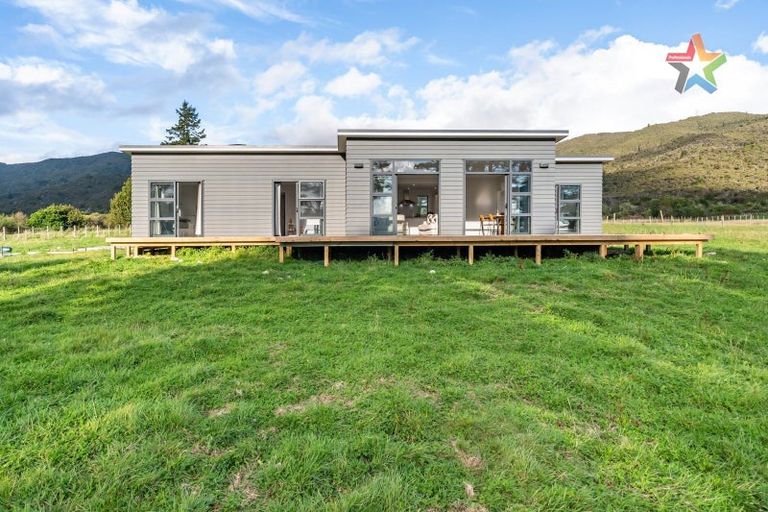 Photo of property in 9 Turksma Lane, Kaitoke, 5018