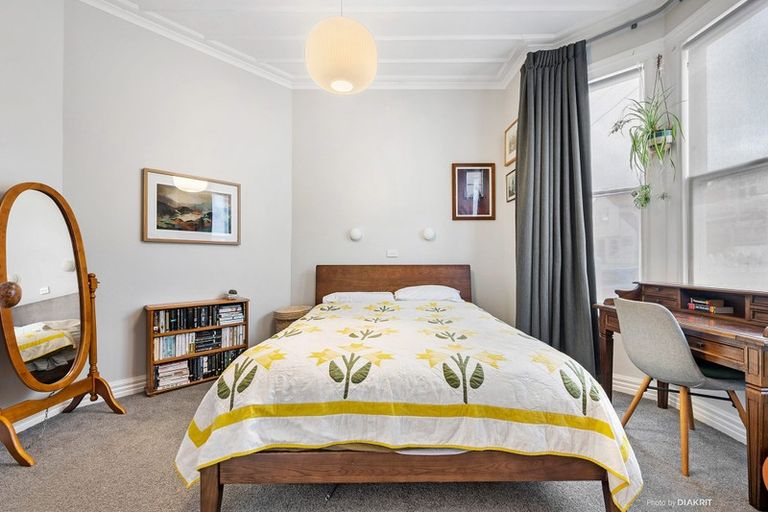 Photo of property in 54 Rolleston Street, Mount Cook, Wellington, 6021