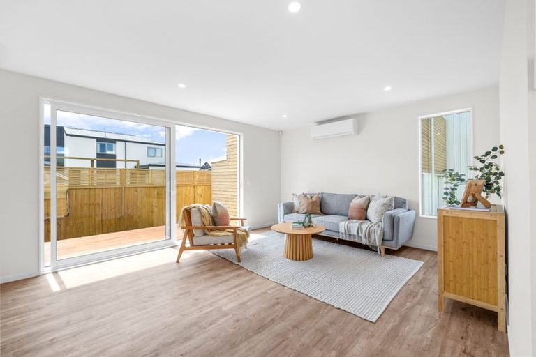 Photo of property in 1/23 Howe Street, Howick, Auckland, 2014