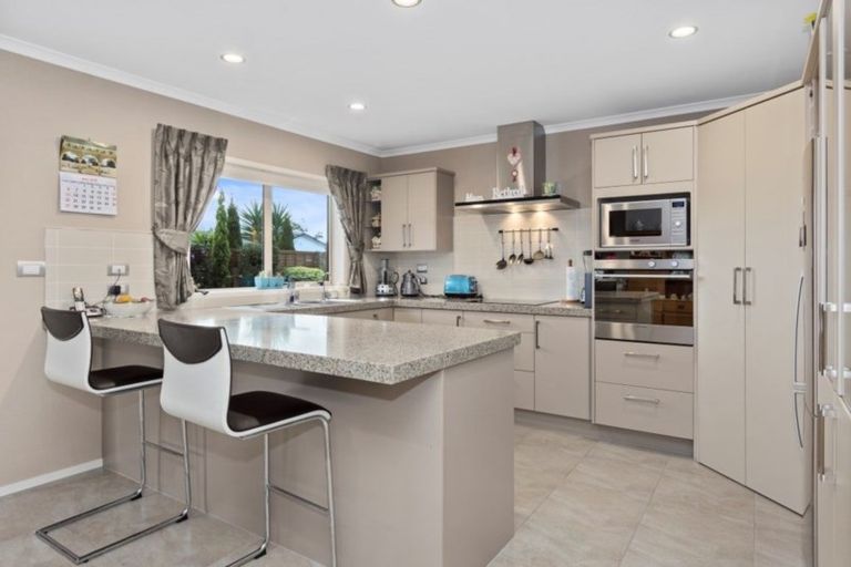 Photo of property in 22 Oakwood Way, Papamoa Beach, Papamoa, 3118