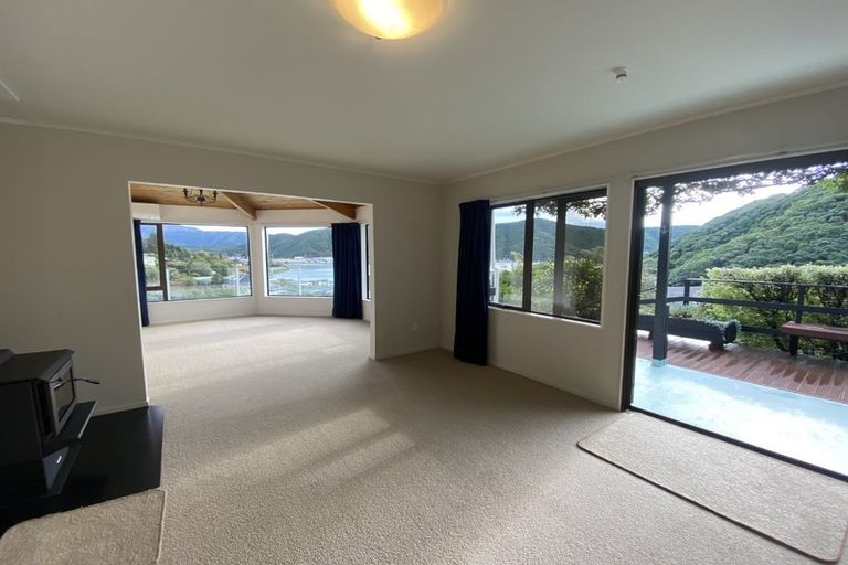 Photo of property in 8b Amelia Crescent, Waikawa, Picton, 7220