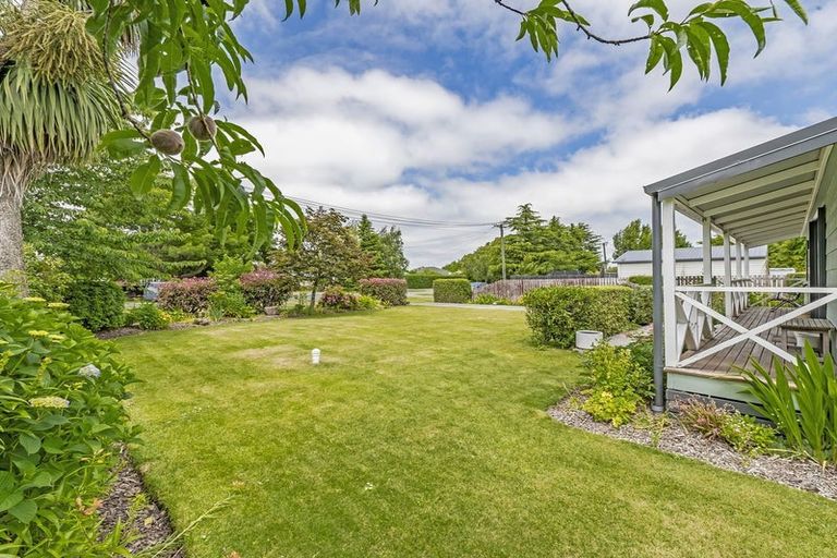 Photo of property in 4 Russell Street, Darfield, 7510