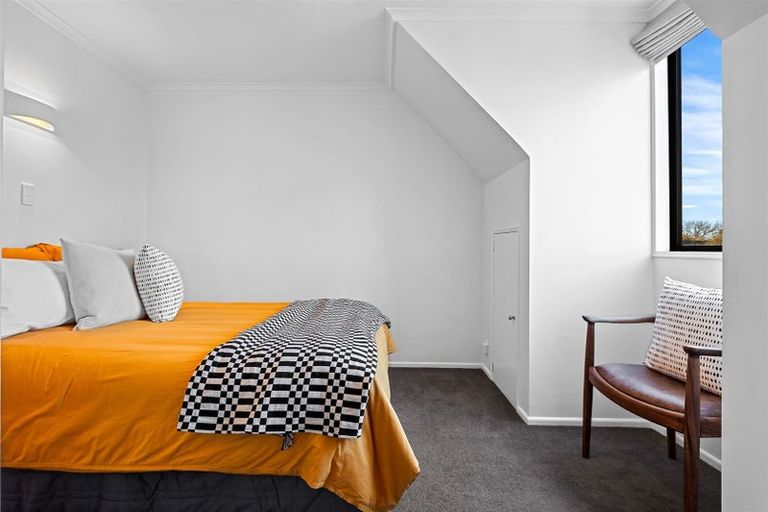 Photo of property in 1/278 Memorial Avenue, Burnside, Christchurch, 8053